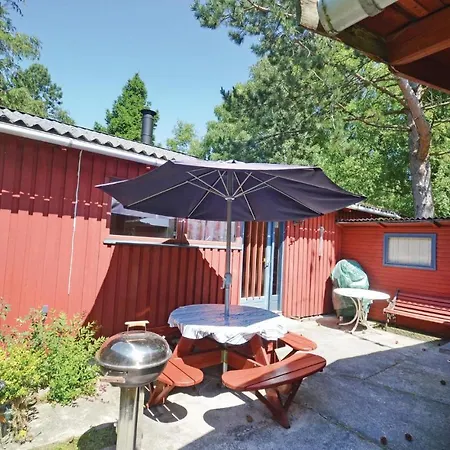 Nice In W/ 3 Bedrooms And Wifi Holiday home
