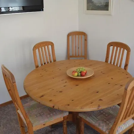 Holiday home Nice In W/ 3 Bedrooms And Wifi